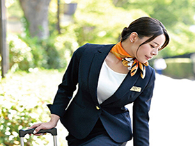 変態キャビンアテンダント　欲望が爆発し調教を志願してきた美人マゾCAの恥態 サンプル動画サムネイル